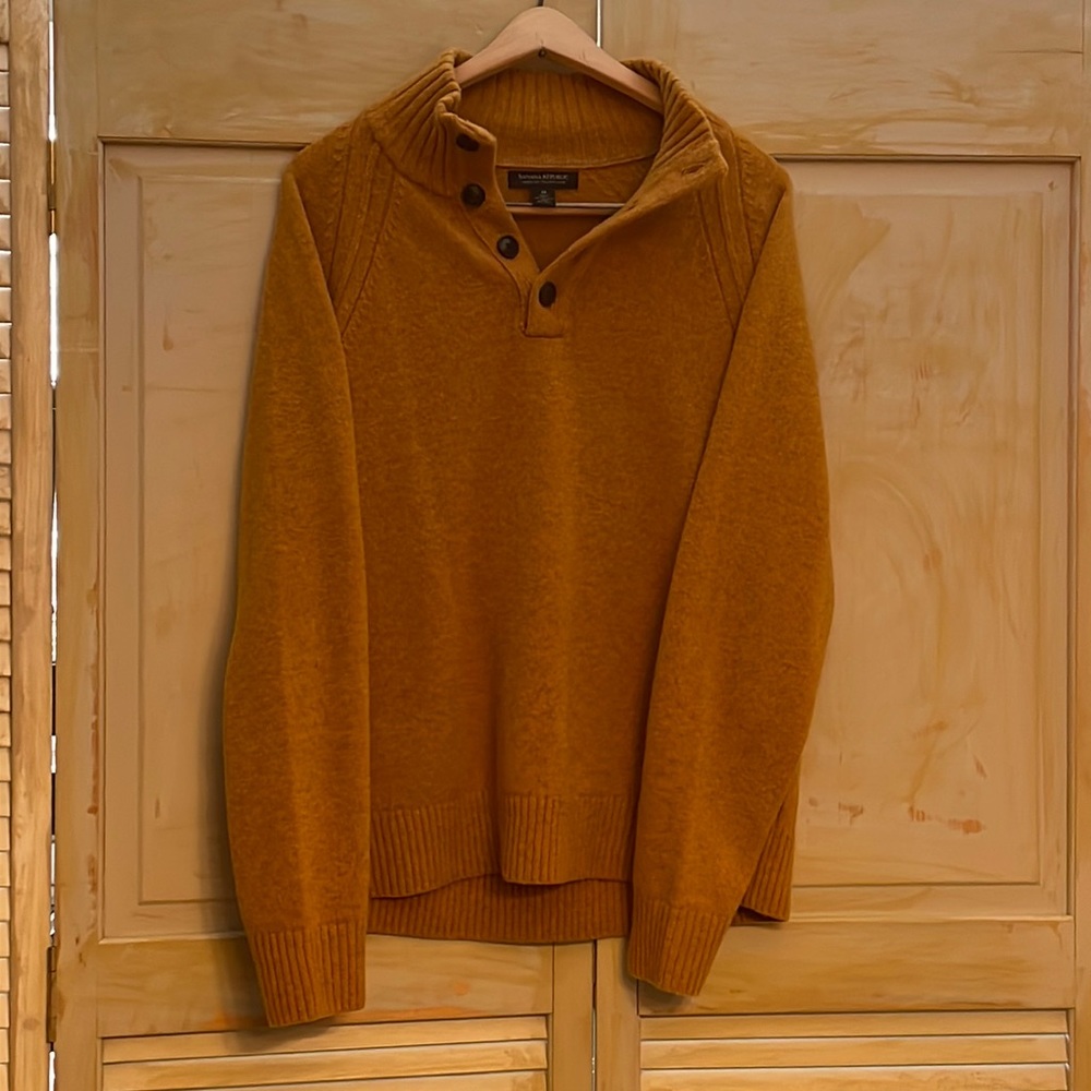 Banana Republic sweater